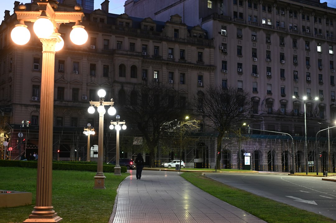 La madrugada porteña no espera: descubrí los bares donde Buenos Aires muestra su verdadera cara