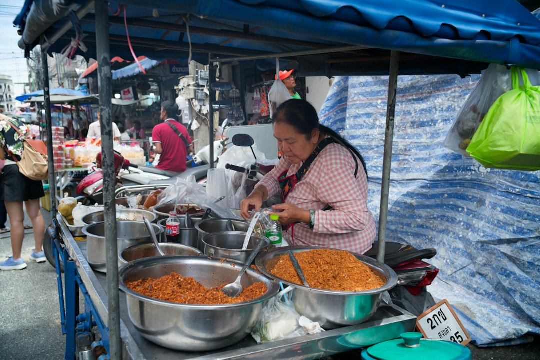 Los sabores más auténticos de Bangkok están en la calle: la guía definitiva para comer como un tailandés