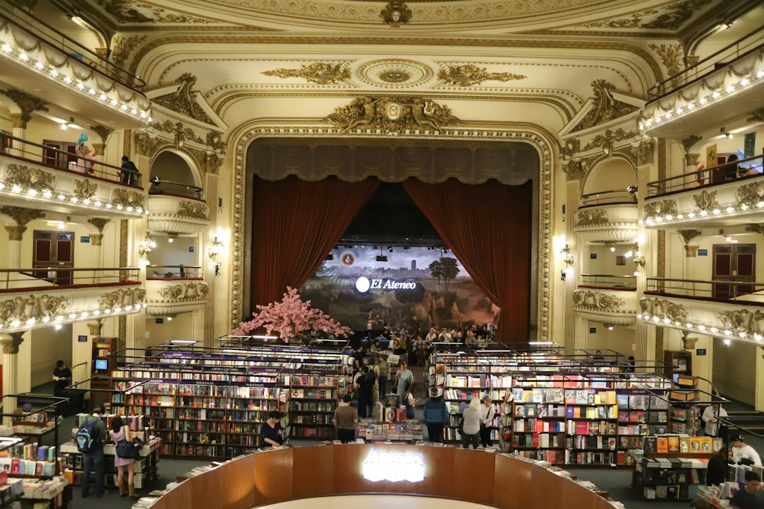 El Teatro Colón: la joya arquitectónica donde Buenos Aires respira arte y magia